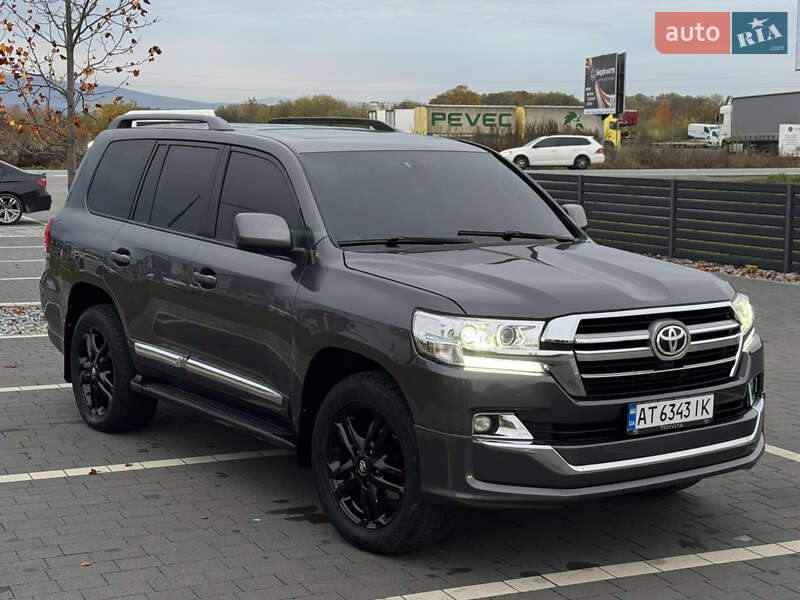 Внедорожник / Кроссовер Toyota Land Cruiser 2010 в Мукачево