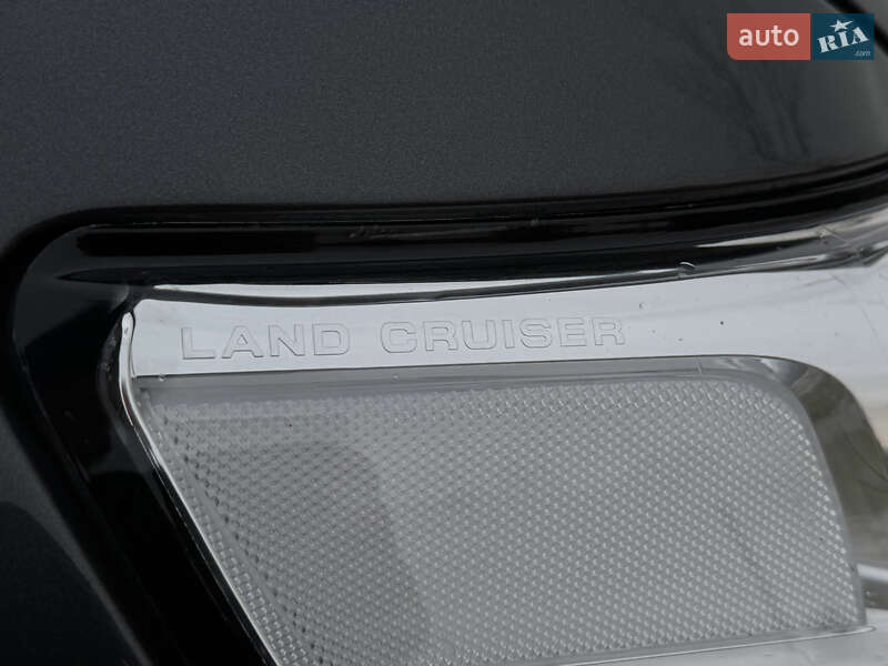 Внедорожник / Кроссовер Toyota Land Cruiser 2010 в Мукачево