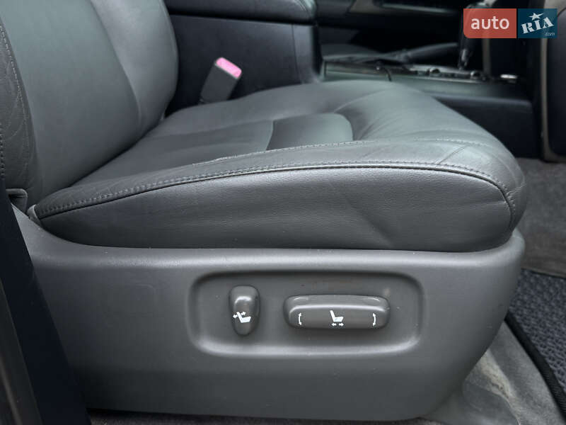 Внедорожник / Кроссовер Toyota Land Cruiser 2010 в Мукачево