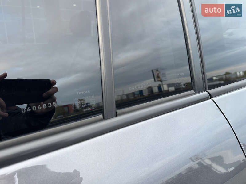 Внедорожник / Кроссовер Toyota Land Cruiser 2010 в Мукачево