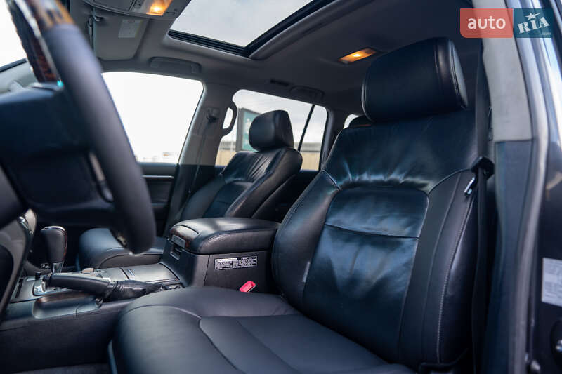 Внедорожник / Кроссовер Toyota Land Cruiser 2011 в Киеве
