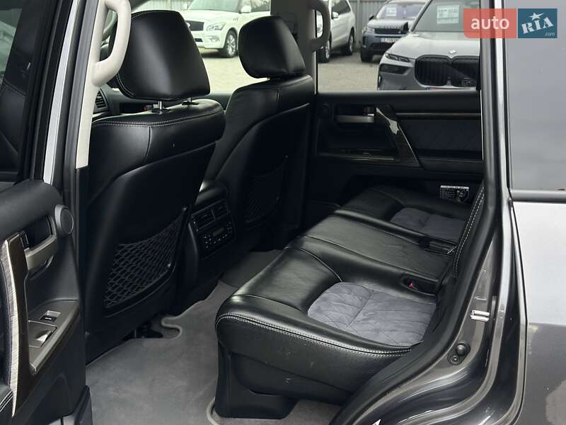 Внедорожник / Кроссовер Toyota Land Cruiser 2011 в Черновцах фото 23 Внедорожник / Кроссовер Toyota Land Cruiser 2011 в Черновцах