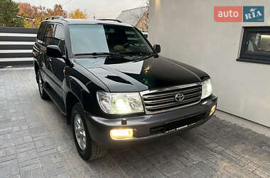 Внедорожник / Кроссовер Toyota Land Cruiser 2006 в Днепре