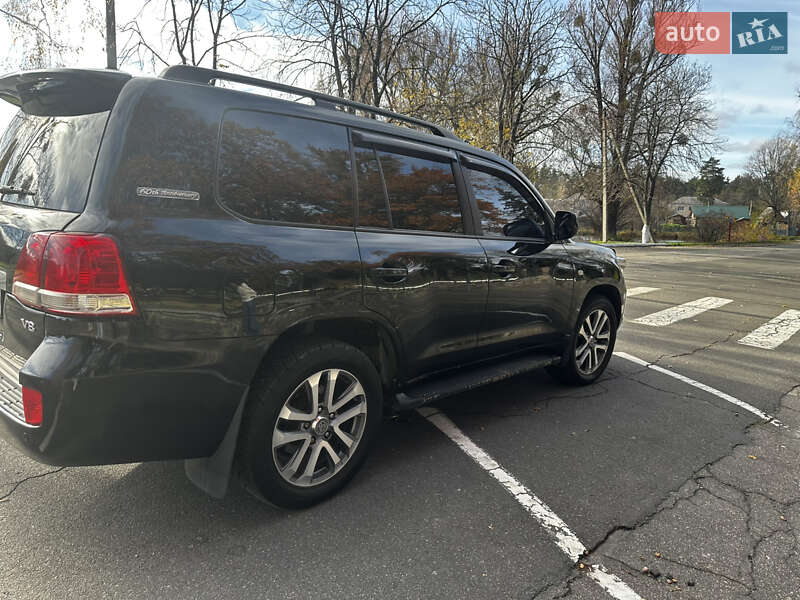 Внедорожник / Кроссовер Toyota Land Cruiser 2011 в Радомышле фото 2 Внедорожник / Кроссовер Toyota Land Cruiser 2011 в Радомышле