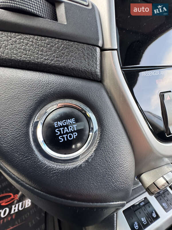 Внедорожник / Кроссовер Toyota Land Cruiser 2018 в Киеве