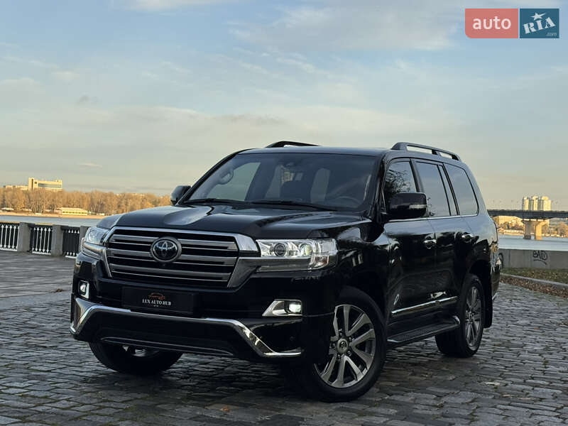 Внедорожник / Кроссовер Toyota Land Cruiser 2018 в Киеве