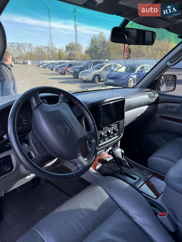 Позашляховик / Кросовер Toyota Land Cruiser 1999 в Києві фото 12 Позашляховик / Кросовер Toyota Land Cruiser 1999 в Києві