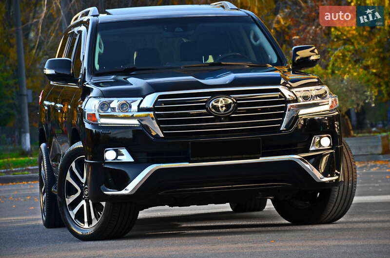 Внедорожник / Кроссовер Toyota Land Cruiser 2017 в Днепре