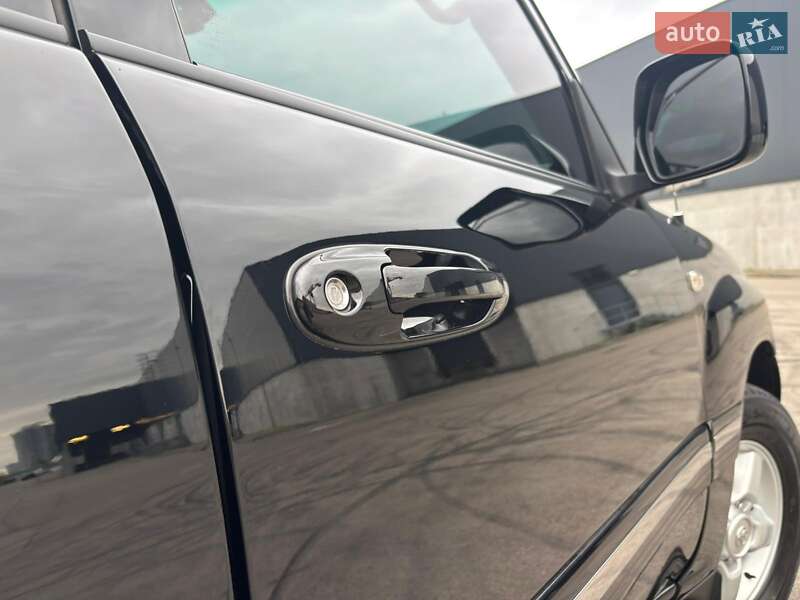 Внедорожник / Кроссовер Toyota Land Cruiser 2003 в Киеве фото 12 Внедорожник / Кроссовер Toyota Land Cruiser 2003 в Киеве