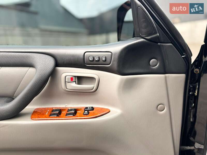 Внедорожник / Кроссовер Toyota Land Cruiser 2003 в Киеве фото 15 Внедорожник / Кроссовер Toyota Land Cruiser 2003 в Киеве