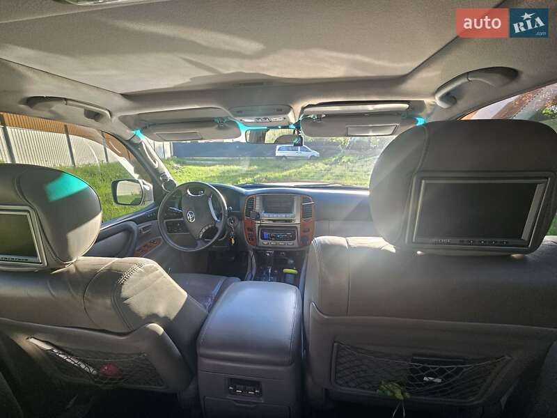 Внедорожник / Кроссовер Toyota Land Cruiser 2004 в Киеве фото 5 Внедорожник / Кроссовер Toyota Land Cruiser 2004 в Киеве