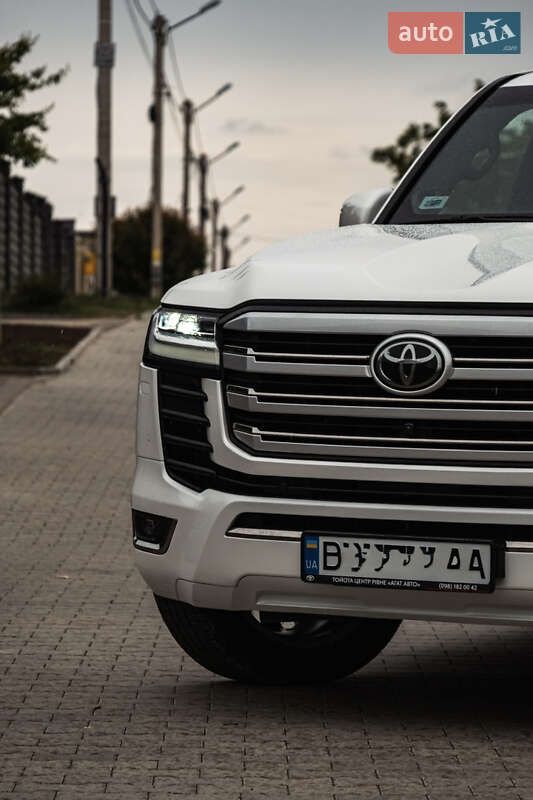 Внедорожник / Кроссовер Toyota Land Cruiser 2021 в Ровно фото 5 Внедорожник / Кроссовер Toyota Land Cruiser 2021 в Ровно