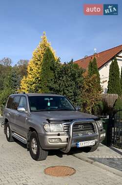 Внедорожник / Кроссовер Toyota Land Cruiser 2004 в Харькове