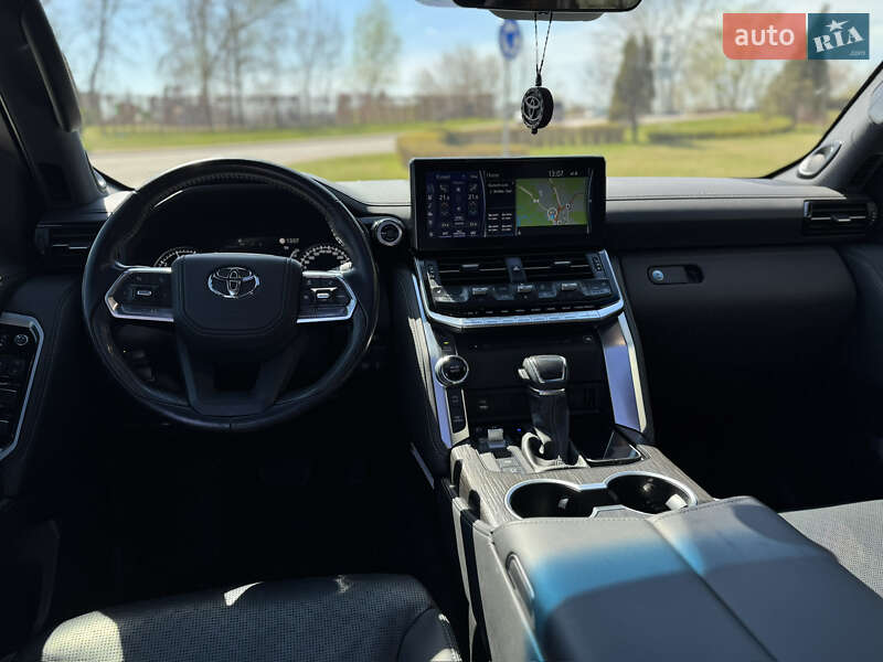 Позашляховик / Кросовер Toyota Land Cruiser 2021 в Києві фото 12 Позашляховик / Кросовер Toyota Land Cruiser 2021 в Києві