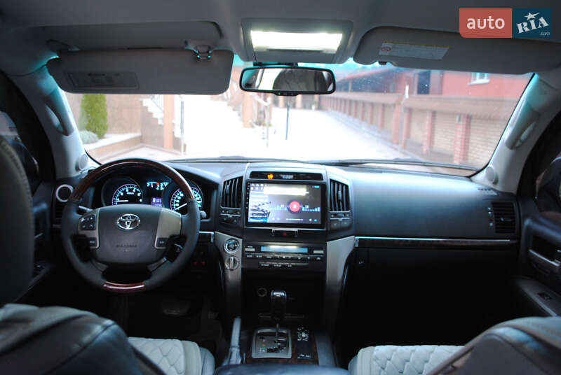 Позашляховик / Кросовер Toyota Land Cruiser 2007 в Тячеві фото 29 Позашляховик / Кросовер Toyota Land Cruiser 2007 в Тячеві