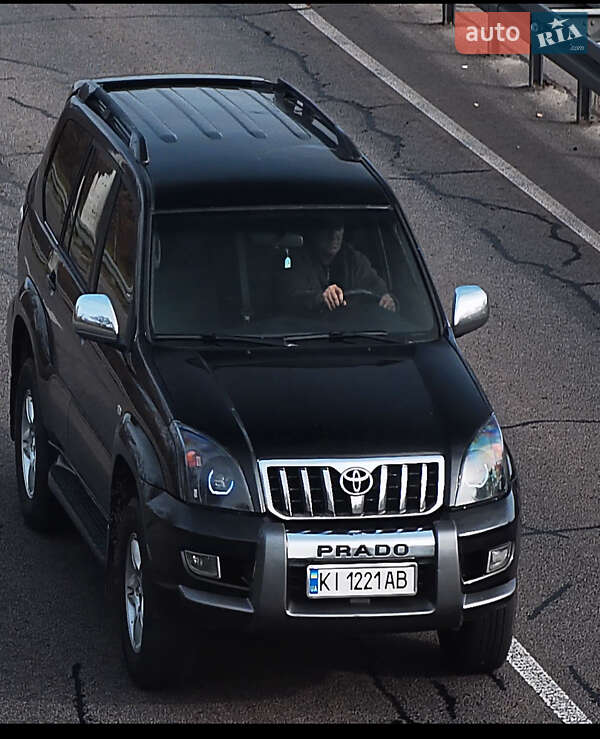 Позашляховик / Кросовер Toyota Land Cruiser 2005 в Павлограді