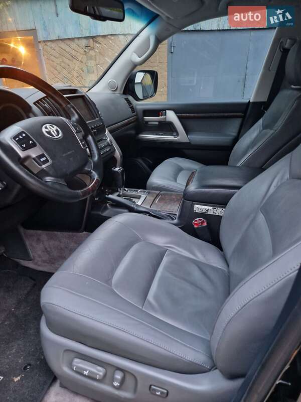 Внедорожник / Кроссовер Toyota Land Cruiser 2011 в Сумах фото 3 Внедорожник / Кроссовер Toyota Land Cruiser 2011 в Сумах