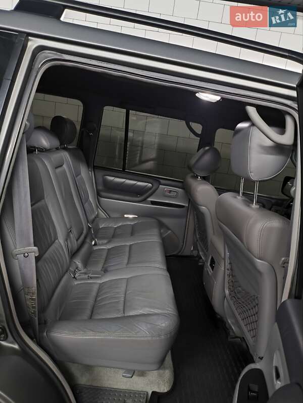 Внедорожник / Кроссовер Toyota Land Cruiser 2001 в Ивано-Франковске