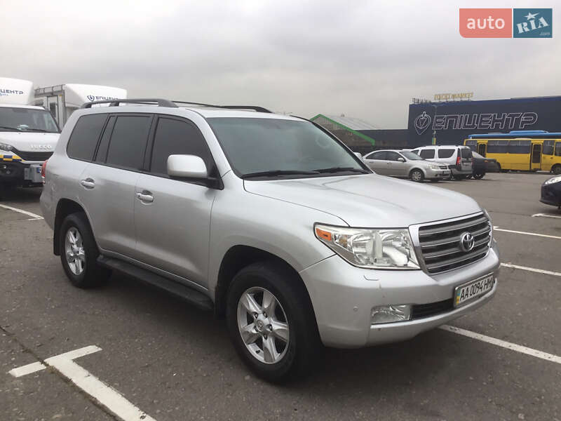 Внедорожник / Кроссовер Toyota Land Cruiser 2008 в Киеве фото 4 Внедорожник / Кроссовер Toyota Land Cruiser 2008 в Киеве