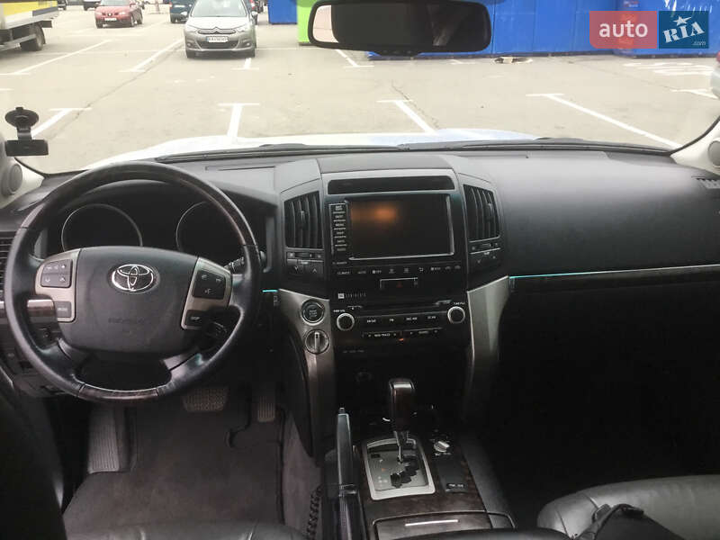 Внедорожник / Кроссовер Toyota Land Cruiser 2008 в Киеве фото 10 Внедорожник / Кроссовер Toyota Land Cruiser 2008 в Киеве