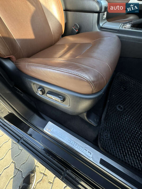 Внедорожник / Кроссовер Toyota Land Cruiser 2019 в Львове фото 38 Внедорожник / Кроссовер Toyota Land Cruiser 2019 в Львове