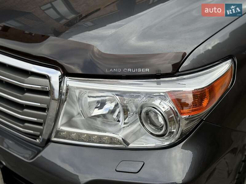 Внедорожник / Кроссовер Toyota Land Cruiser 2012 в Калуше