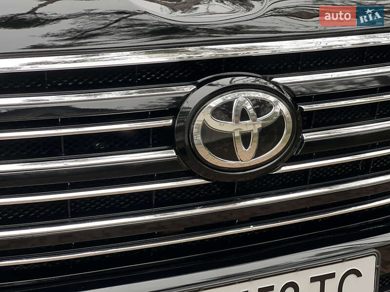 Внедорожник / Кроссовер Toyota Land Cruiser 2008 в Киеве