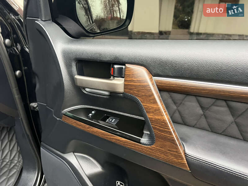 Внедорожник / Кроссовер Toyota Land Cruiser 2008 в Киеве