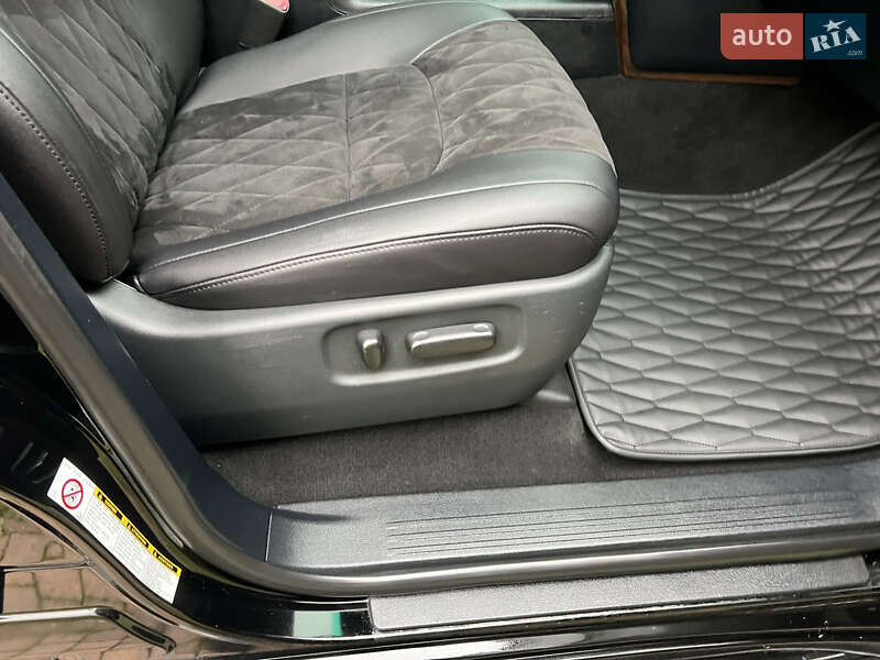 Внедорожник / Кроссовер Toyota Land Cruiser 2008 в Киеве