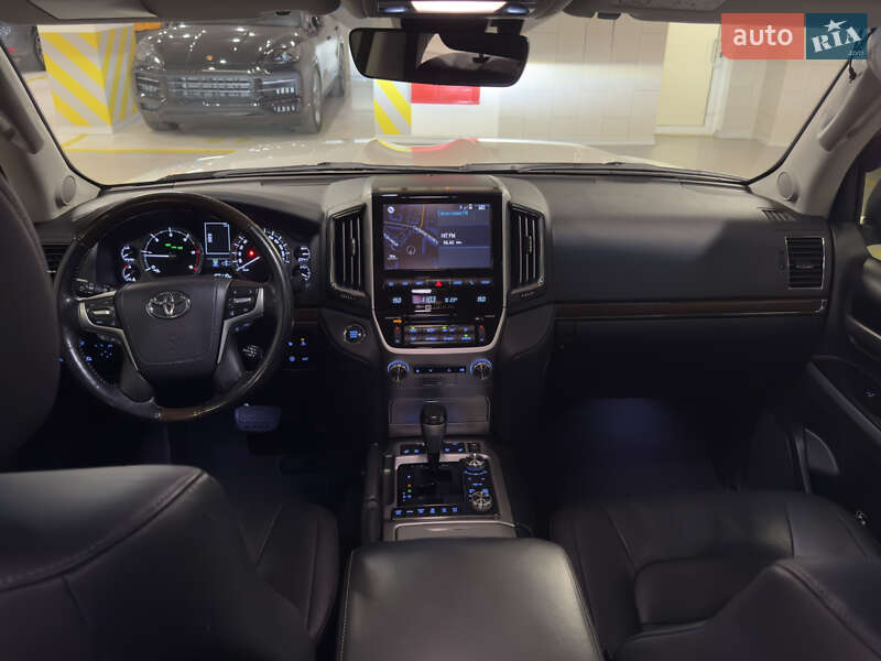 Внедорожник / Кроссовер Toyota Land Cruiser 2016 в Киеве