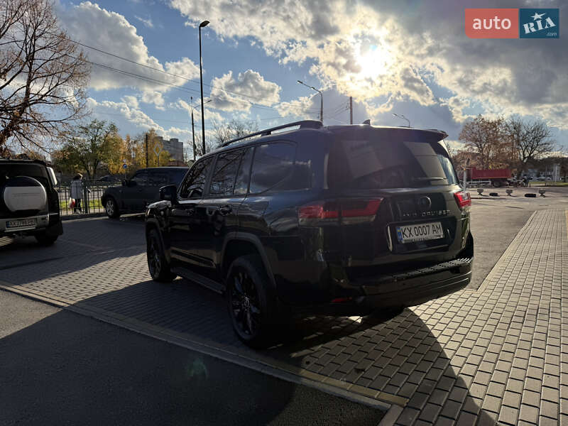 Внедорожник / Кроссовер Toyota Land Cruiser 2022 в Харькове