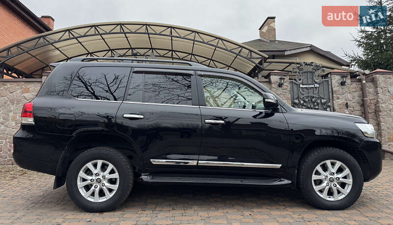 Внедорожник / Кроссовер Toyota Land Cruiser 2019 в Киеве