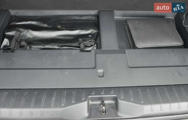 Позашляховик / Кросовер Toyota Land Cruiser 2023 в Одесі фото 9 Позашляховик / Кросовер Toyota Land Cruiser 2023 в Одесі