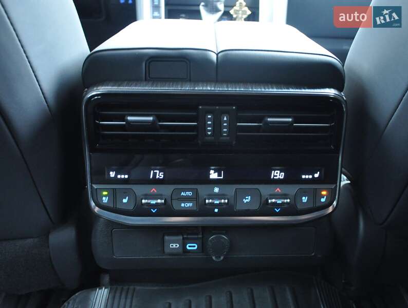 Позашляховик / Кросовер Toyota Land Cruiser 2023 в Одесі фото 24 Позашляховик / Кросовер Toyota Land Cruiser 2023 в Одесі