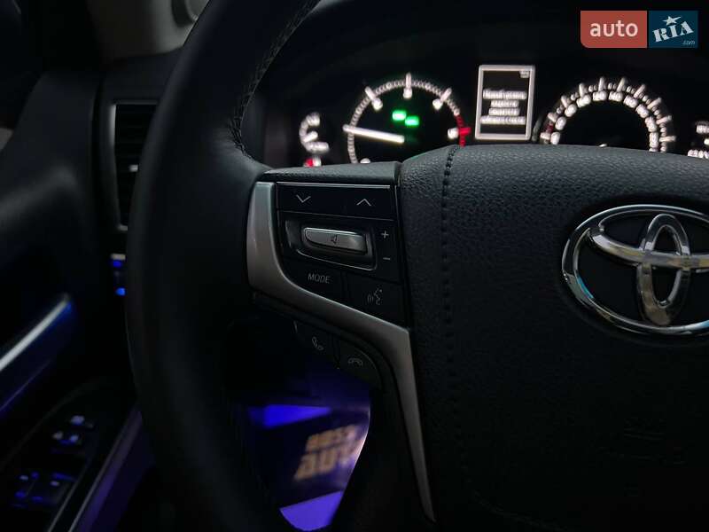 Внедорожник / Кроссовер Toyota Land Cruiser 2016 в Ивано-Франковске