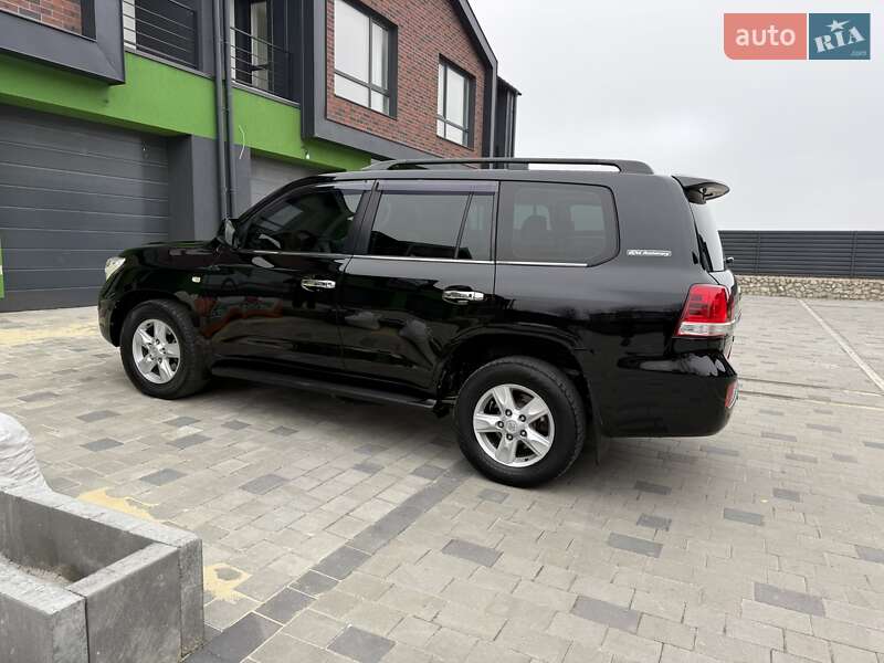 Внедорожник / Кроссовер Toyota Land Cruiser 2008 в Тернополе