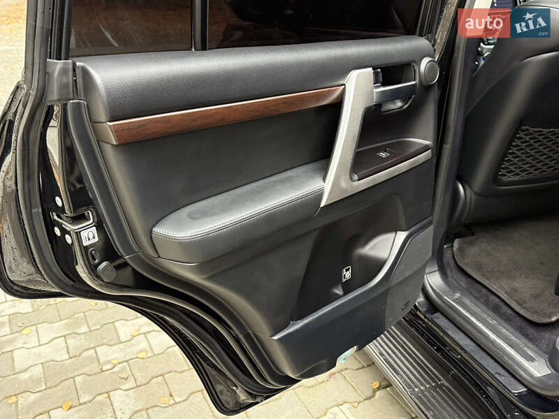 Внедорожник / Кроссовер Toyota Land Cruiser 2016 в Тернополе