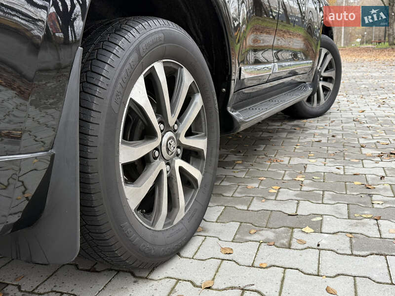 Внедорожник / Кроссовер Toyota Land Cruiser 2016 в Тернополе