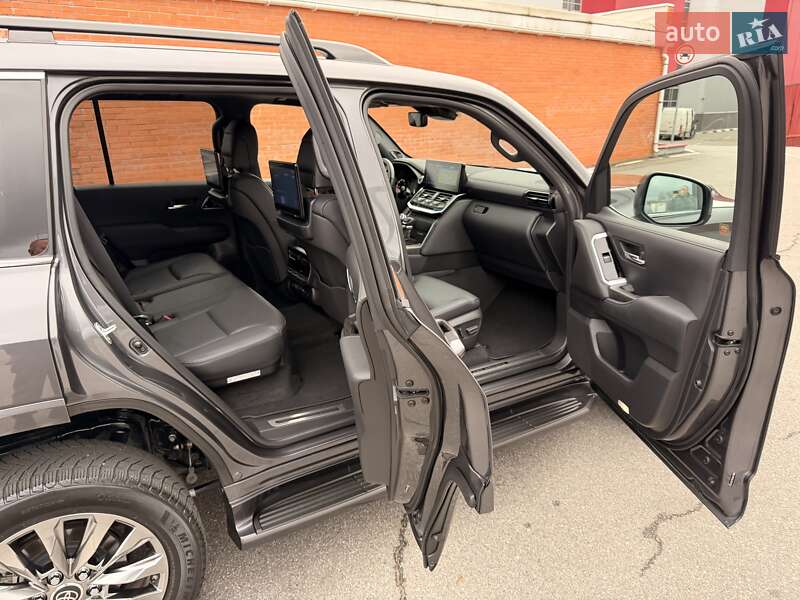 Внедорожник / Кроссовер Toyota Land Cruiser 2023 в Киеве