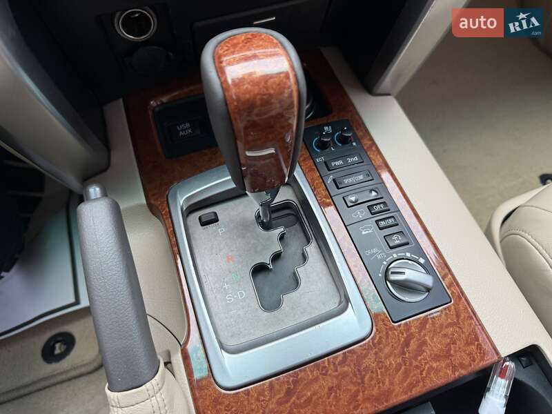 Внедорожник / Кроссовер Toyota Land Cruiser 2013 в Киеве фото 10 Внедорожник / Кроссовер Toyota Land Cruiser 2013 в Киеве