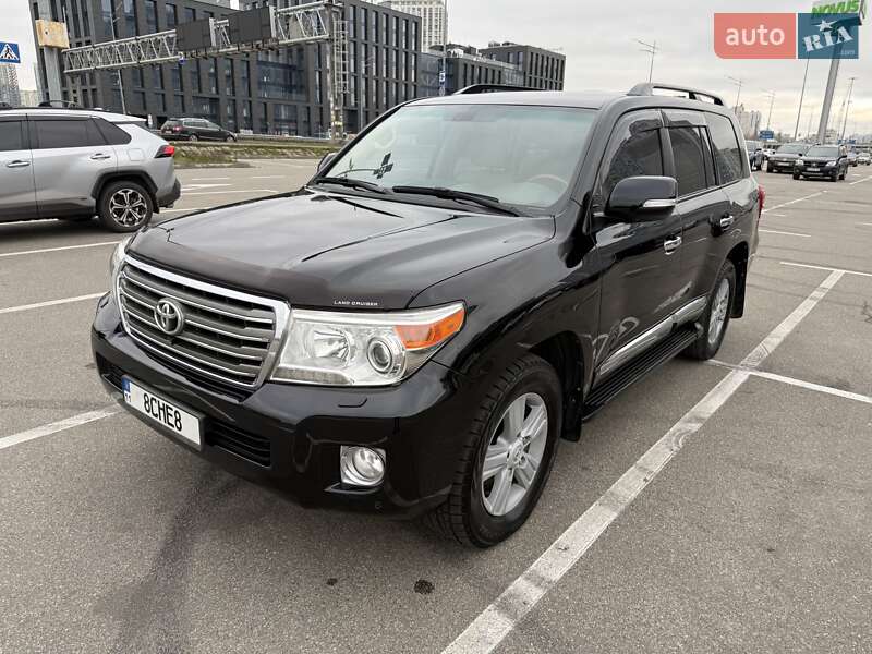 Внедорожник / Кроссовер Toyota Land Cruiser 2013 в Киеве фото 29 Внедорожник / Кроссовер Toyota Land Cruiser 2013 в Киеве