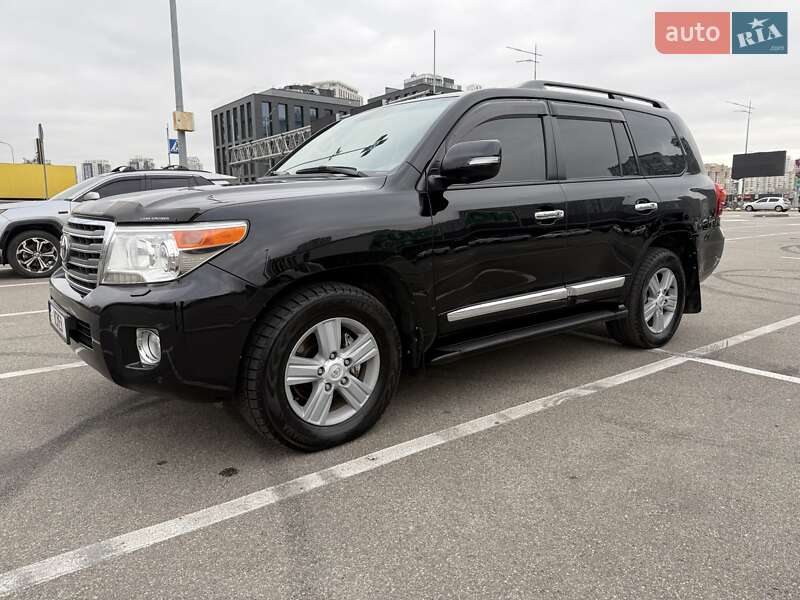 Внедорожник / Кроссовер Toyota Land Cruiser 2013 в Киеве фото 3 Внедорожник / Кроссовер Toyota Land Cruiser 2013 в Киеве