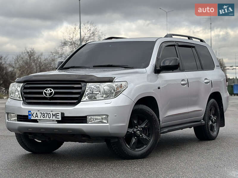 Toyota Land Cruiser 2011 Toyota Land Cruiser 2011