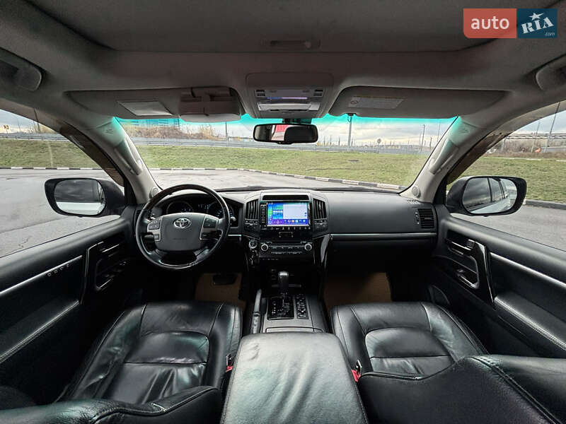 Внедорожник / Кроссовер Toyota Land Cruiser 2011 в Киеве фото 21 Внедорожник / Кроссовер Toyota Land Cruiser 2011 в Киеве