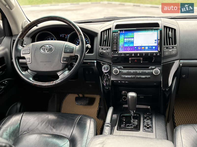 Внедорожник / Кроссовер Toyota Land Cruiser 2011 в Киеве фото 22 Внедорожник / Кроссовер Toyota Land Cruiser 2011 в Киеве