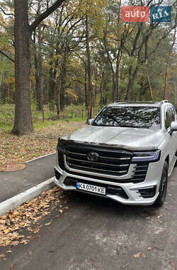 Внедорожник / Кроссовер Toyota Land Cruiser 2021 в Киеве