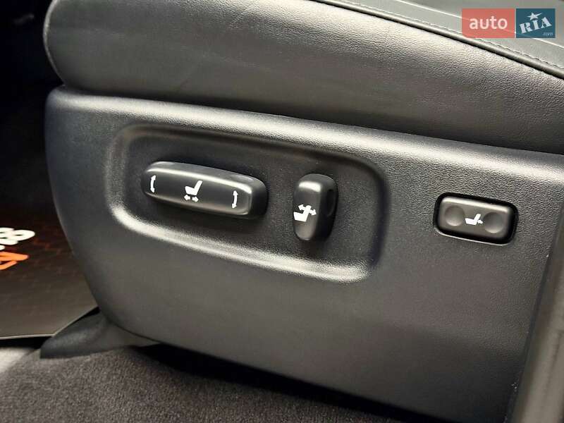 Внедорожник / Кроссовер Toyota Land Cruiser 2020 в Киеве