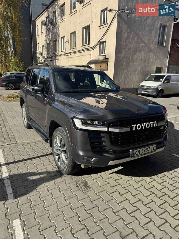 Внедорожник / Кроссовер Toyota Land Cruiser 2022 в Львове фото 3 Внедорожник / Кроссовер Toyota Land Cruiser 2022 в Львове