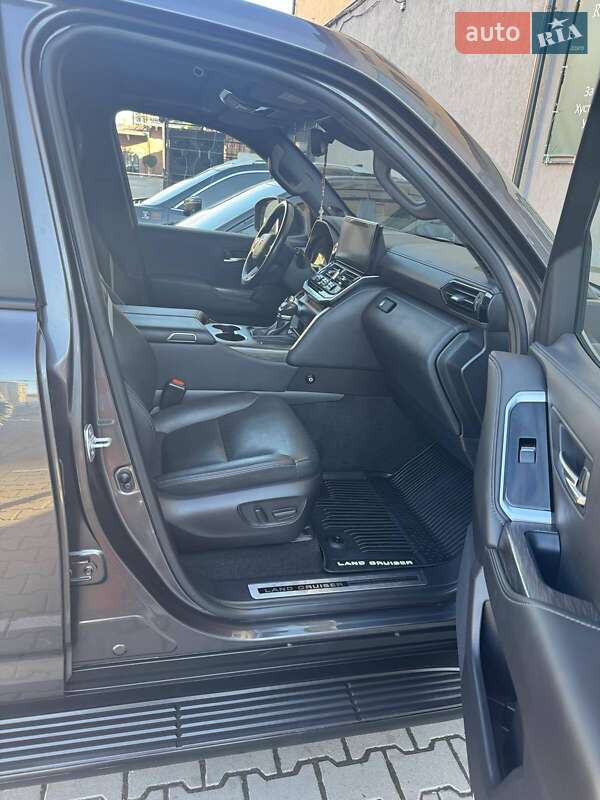 Внедорожник / Кроссовер Toyota Land Cruiser 2022 в Львове фото 24 Внедорожник / Кроссовер Toyota Land Cruiser 2022 в Львове