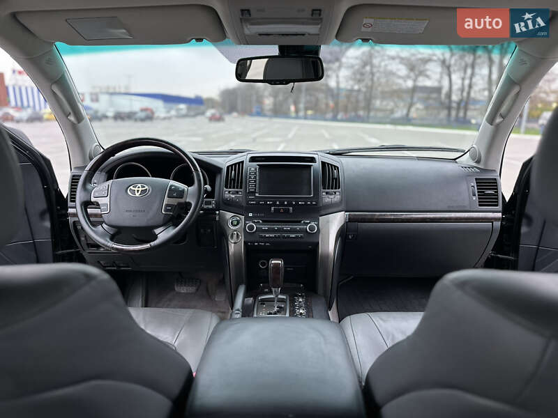 Внедорожник / Кроссовер Toyota Land Cruiser 2010 в Одессе фото 43 Внедорожник / Кроссовер Toyota Land Cruiser 2010 в Одессе